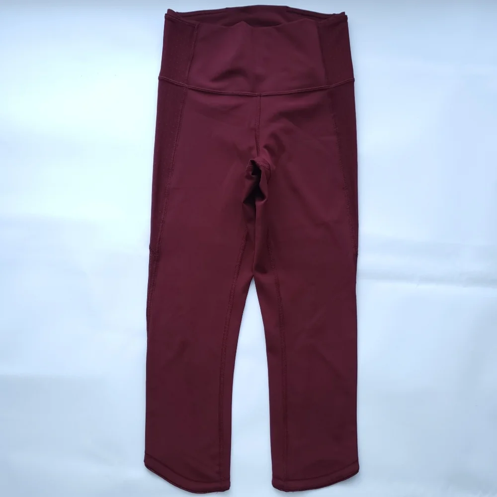 🍋Like New Lululemon Body Con Crop - Picture 6 of 13